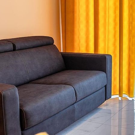 Stylish Seafront Spinola Apartment St. Julian's Zewnętrze zdjęcie