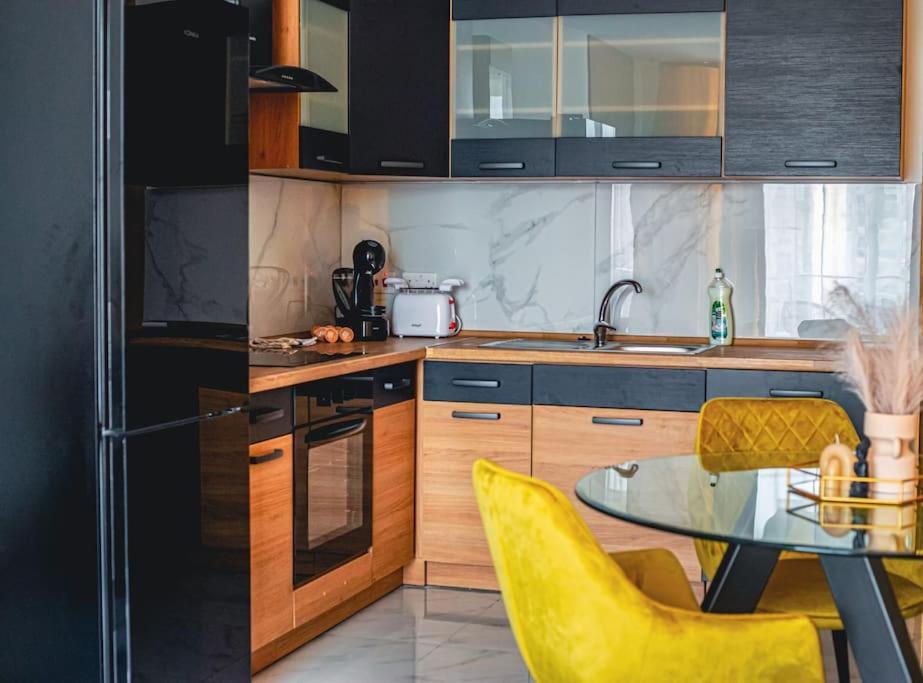 Stylish Seafront Spinola Apartment St. Julian's Zewnętrze zdjęcie